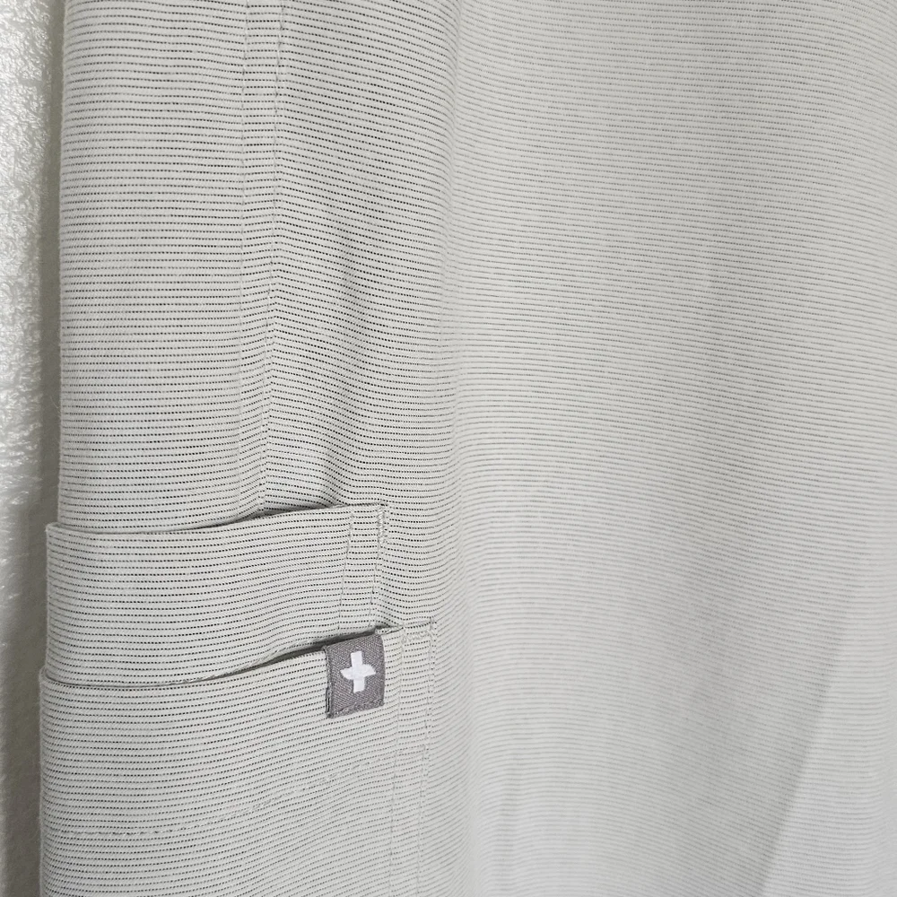Figs Technical Collection Axim Cargo Uniform Scrub Pant Men Size XL Cream Stripe